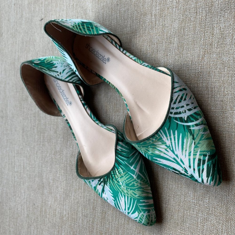 Shoe Dazzle Tropical Pointed toe flats